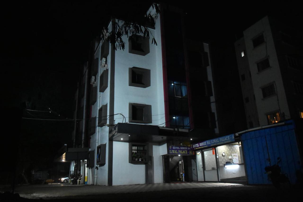 Hotel Temple Sai 쉬르디 외부 사진